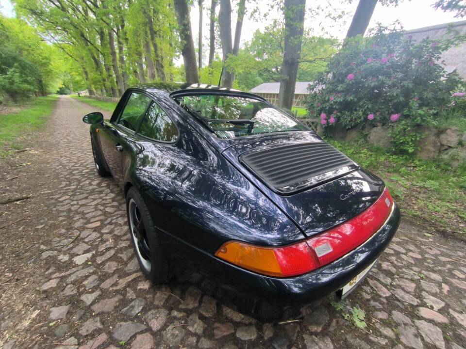 Imagen 43/65 de Porsche 911 Carrera (1994)