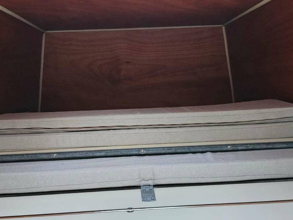 Bild 6/17 von Volkswagen T3 Panel Van 1.6 D (1983)