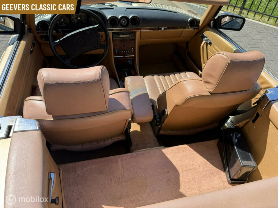 Imagen 14/41 de Mercedes-Benz 560 SL (1986)