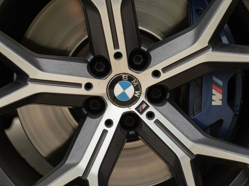 Bild 17/50 von BMW X5 M50d (2019)