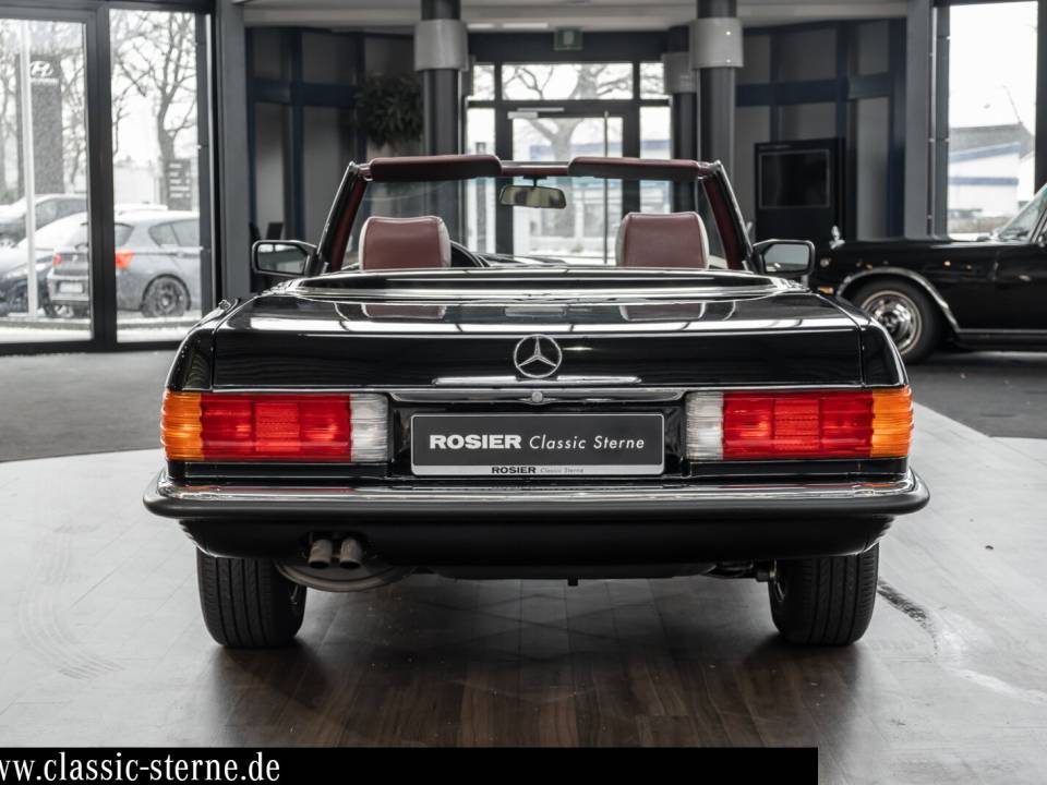Image 4/15 of Mercedes-Benz 560 SL (1987)