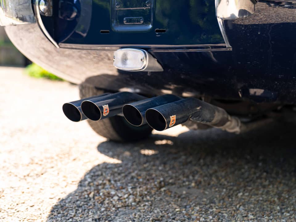 Image 27/86 de Jaguar E-Type (1967)