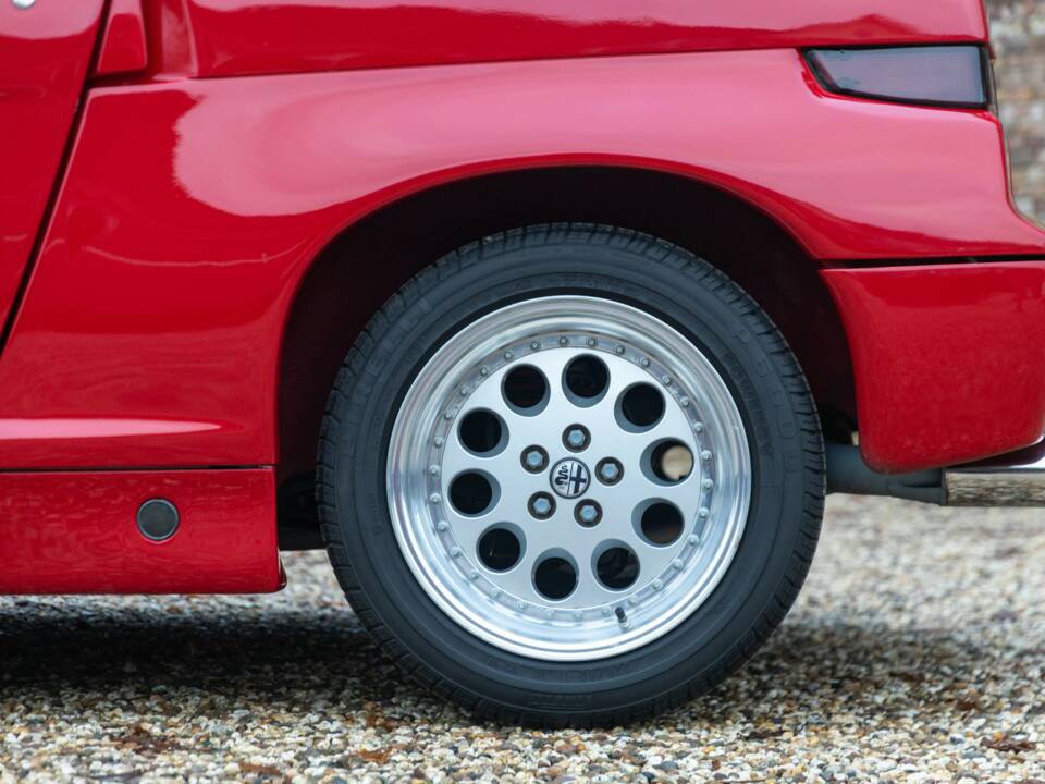 Image 25/50 de Alfa Romeo SZ (1991)
