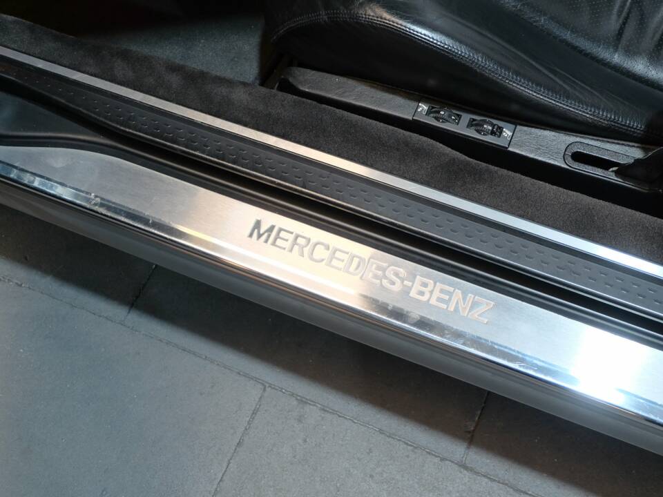 Image 6/51 of Mercedes-Benz 500 SL (1992)