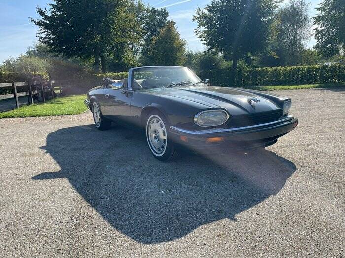 Image 6/7 of Jaguar XJS 4.0 (1996)