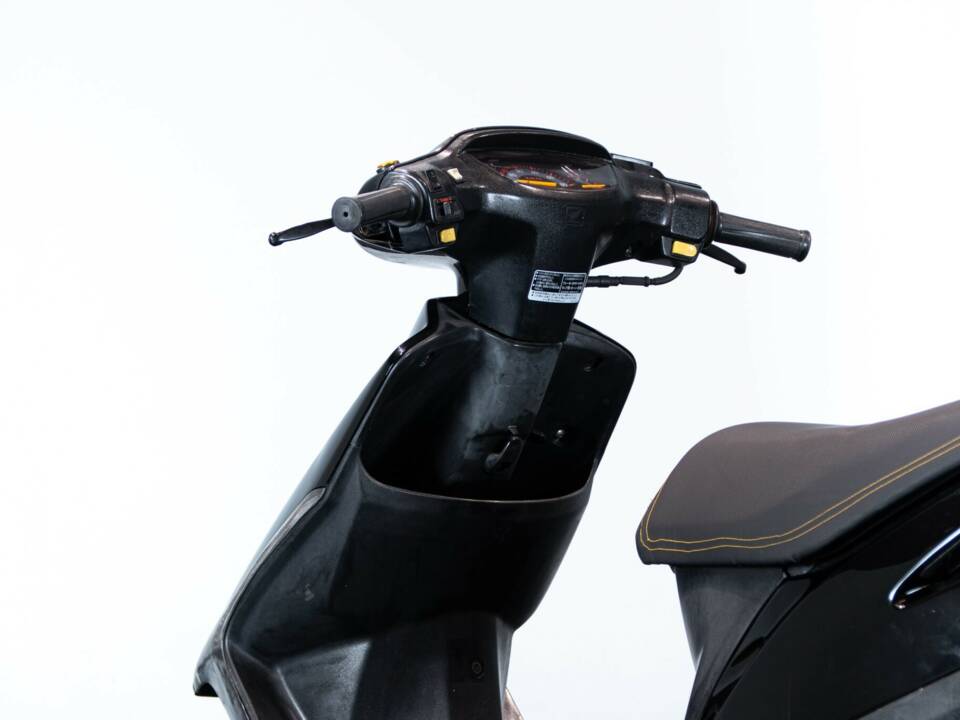 Image 41/50 of Honda DIO ZX (1993)