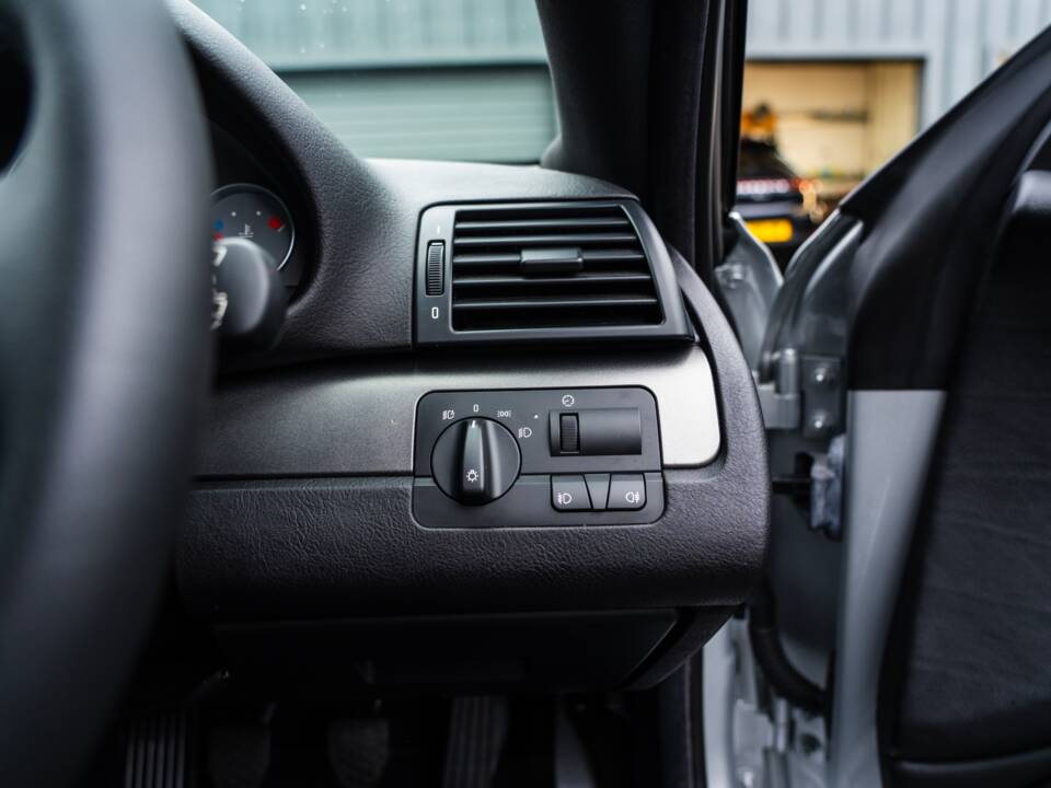 Bild 40/68 von BMW M3 (2003)