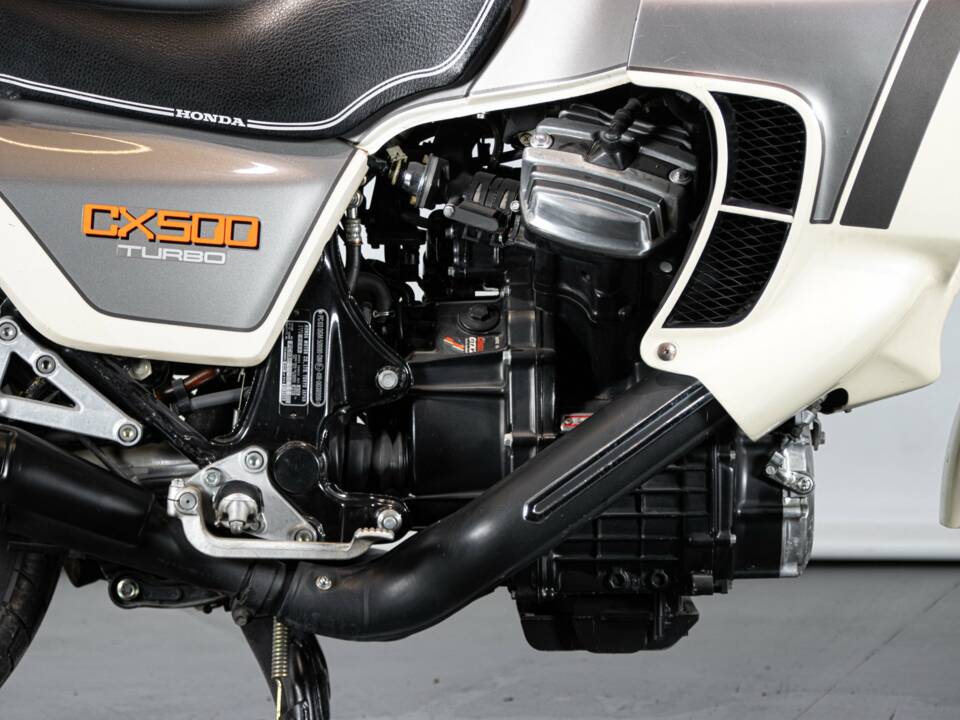Image 35/50 of Honda CX 500 Turbo (1982)