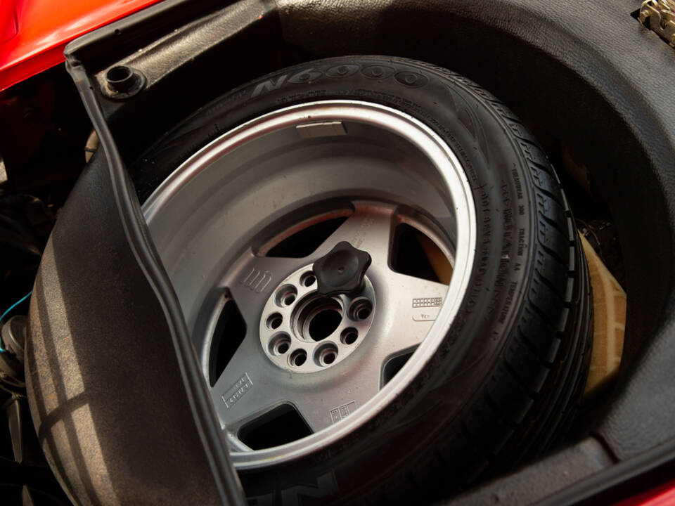 Immagine 43/49 di Ferrari 328 GTS (1988)