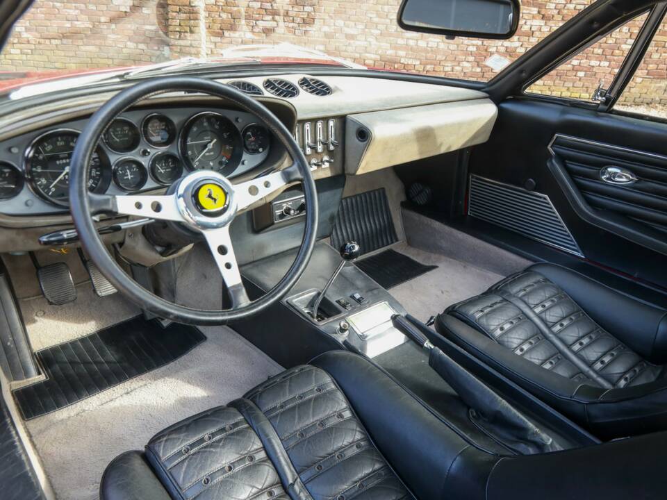 Afbeelding 35/50 van Ferrari 365 GTB/4 Daytona (1973)