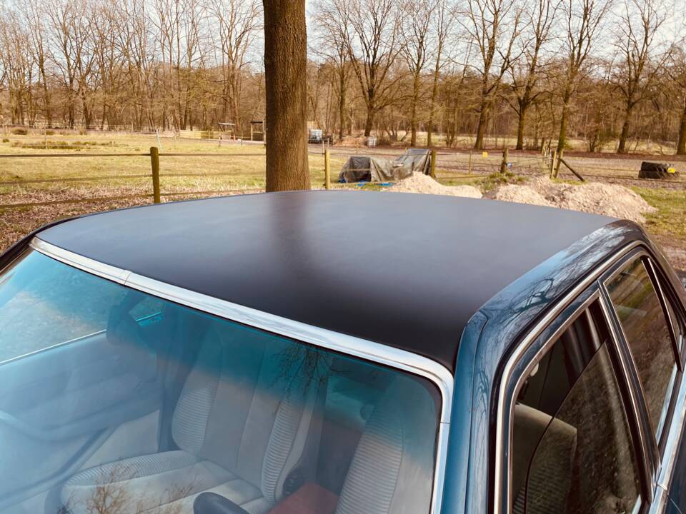 Image 6/14 of Mercedes-Benz 500 SE (1983)