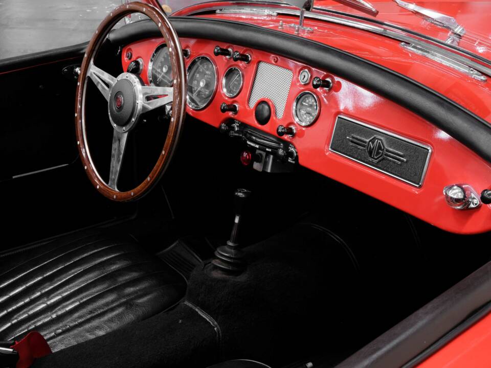 Imagen 22/45 de MG MGA 1500 (1957)