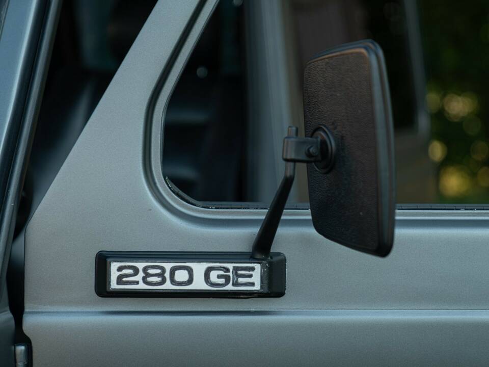 Image 34/50 de Mercedes-Benz 280 GE (SWB) (1981)