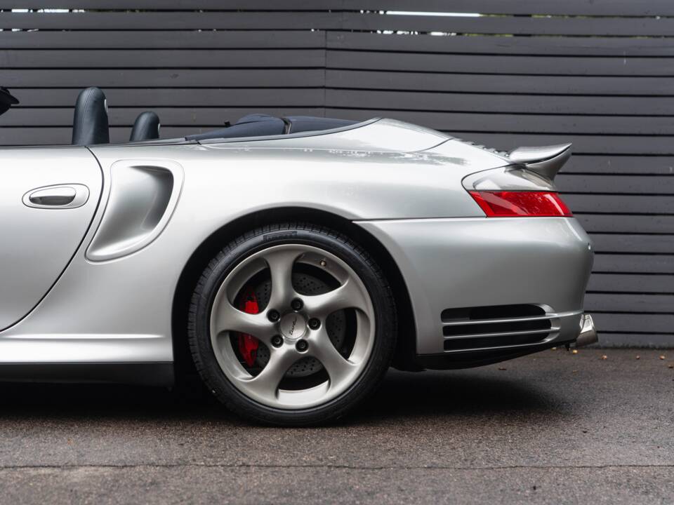 Bild 13/52 von Porsche 911 Turbo (2003)