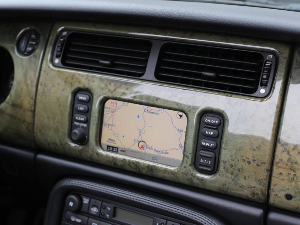 Immagine 14/45 di Jaguar XKR (2001)