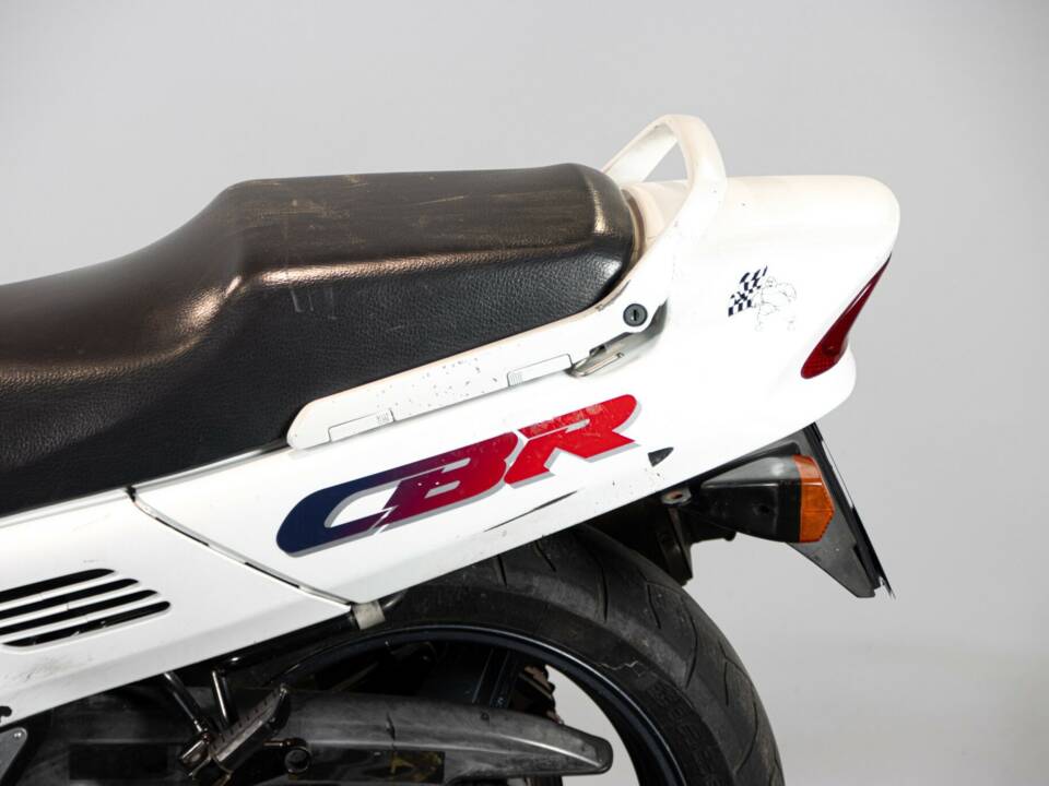 Bild 34/49 von Honda CBR 1000 RR Fireblade (1995)