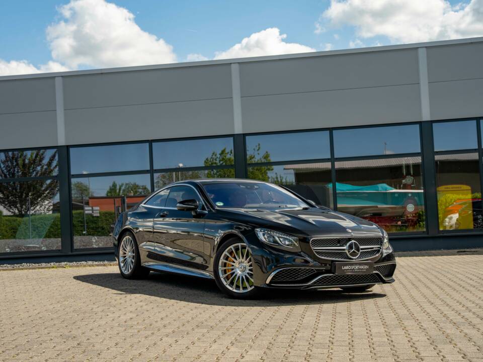 Image 2/25 of Mercedes-Benz S 65 AMG Coupé (2015)