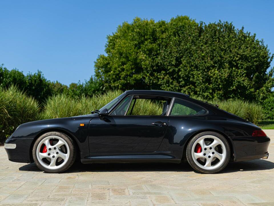 Immagine 4/50 di Porsche 911 Carrera 4S (1996)