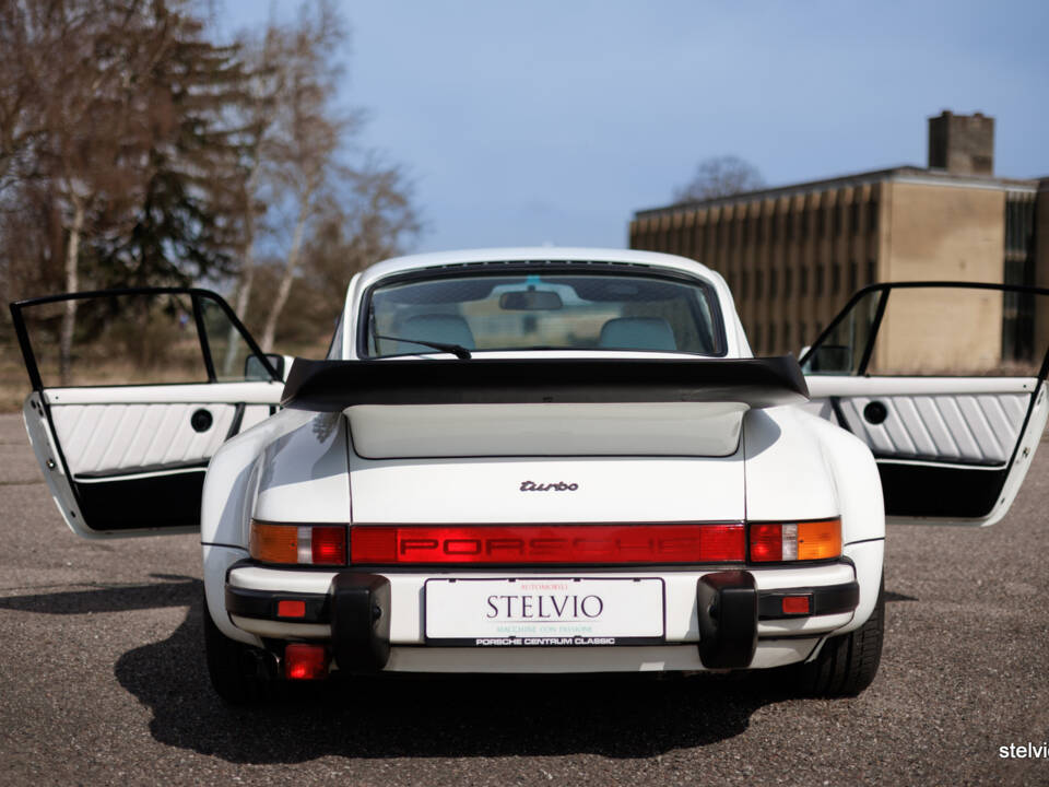 Image 29/46 of Porsche 911 Turbo 3.3 (1980)