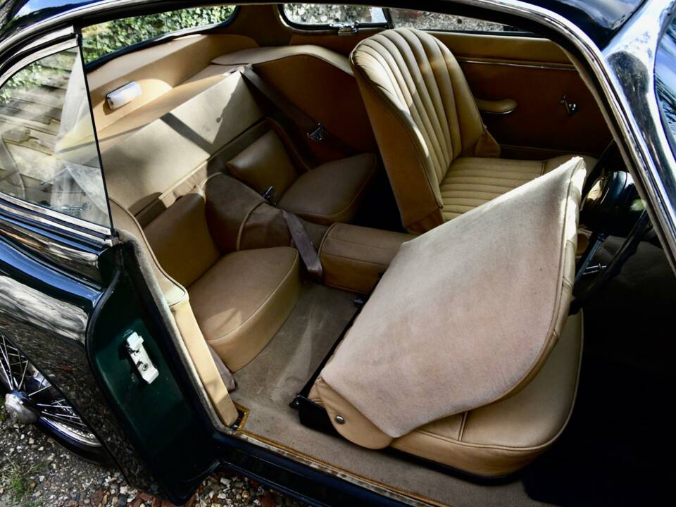 Image 31/50 of Jaguar XK 150 FHC (1960)