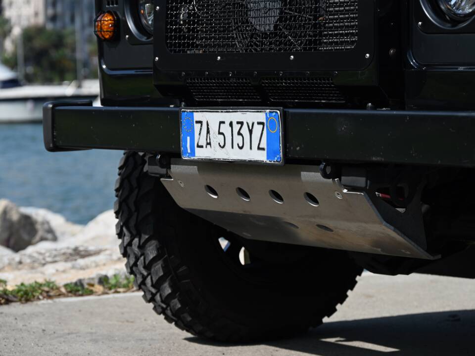 Image 22/70 of Land Rover Defender 90 TD4 (2007)