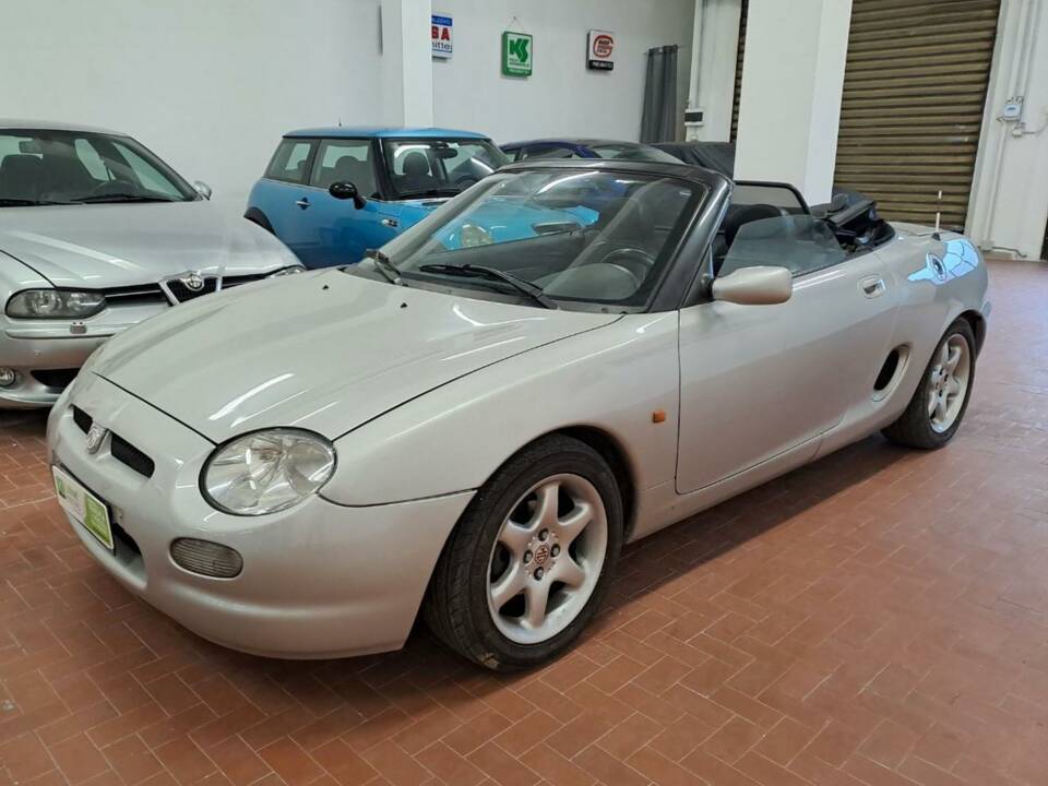 Immagine 5/50 di MG F 1.8i (1998)