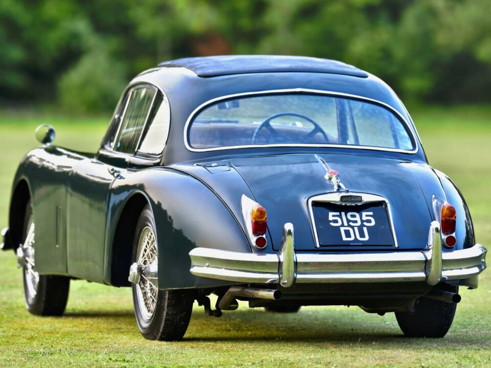 Image 13/50 of Jaguar XK 150 FHC (1960)