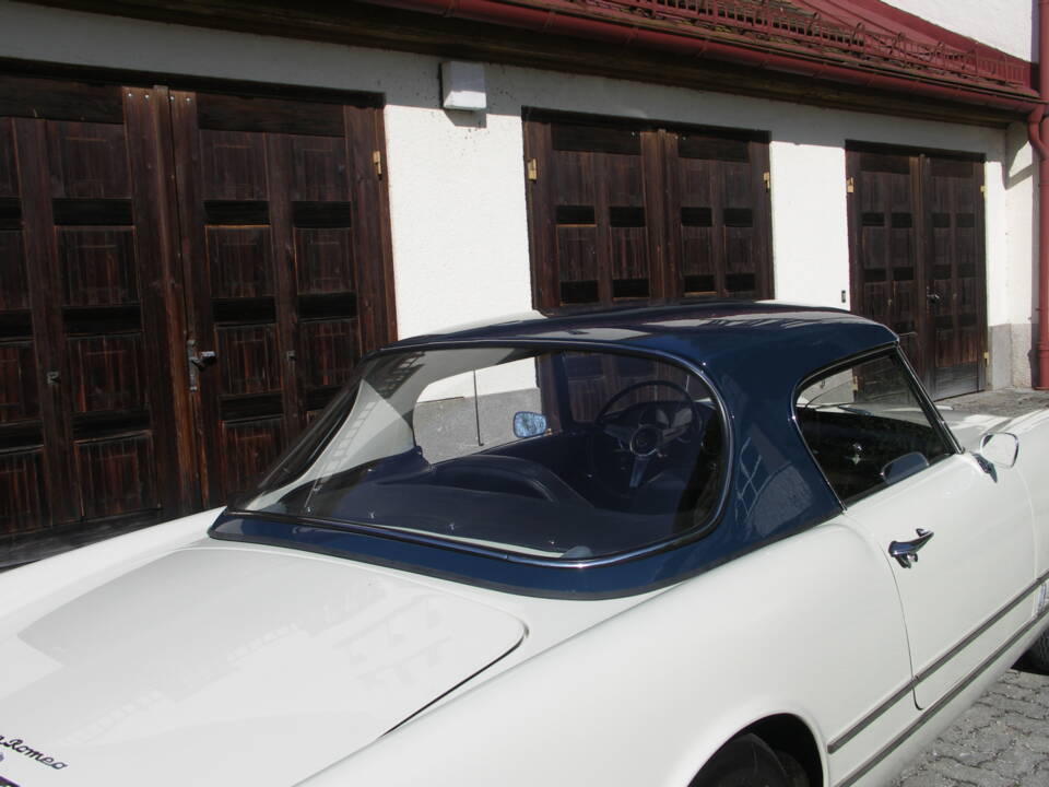 Image 5/40 of Alfa Romeo 2000 Spider (1959)