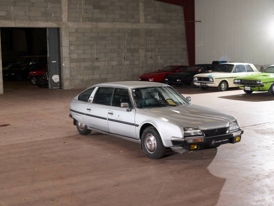 Afbeelding 16/47 van Citroën CX Prestige injection (1982)