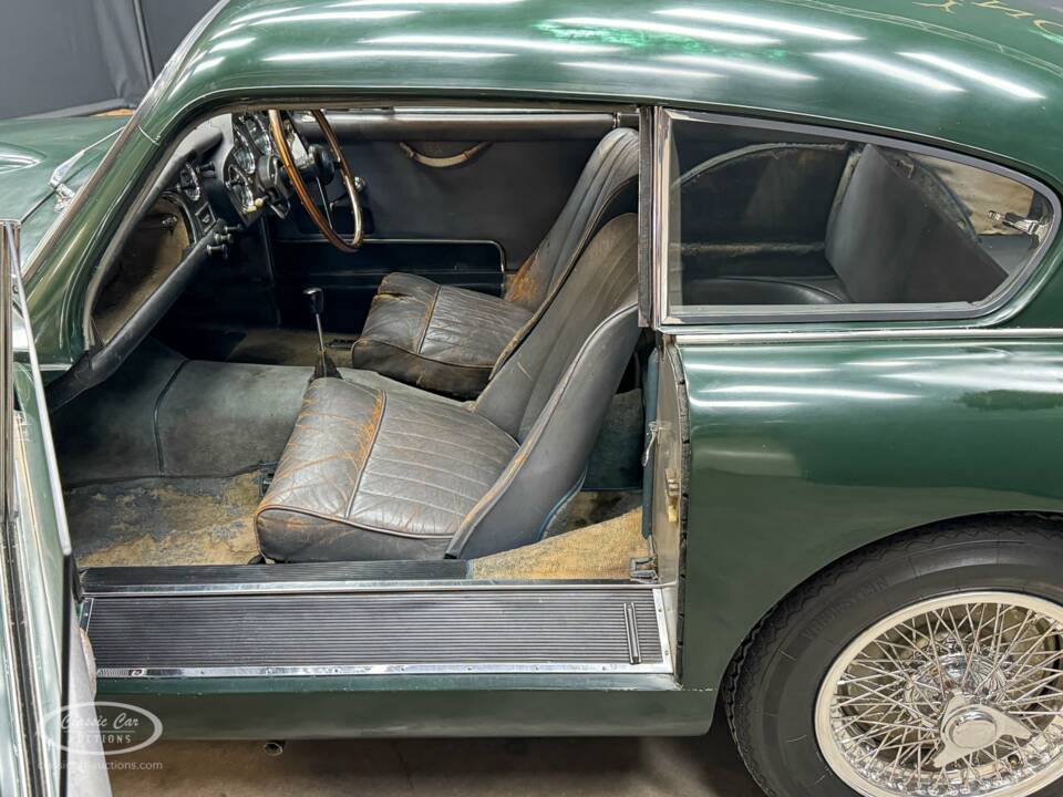 Afbeelding 12/36 van Aston Martin DB 2/4 Mk III (1958)