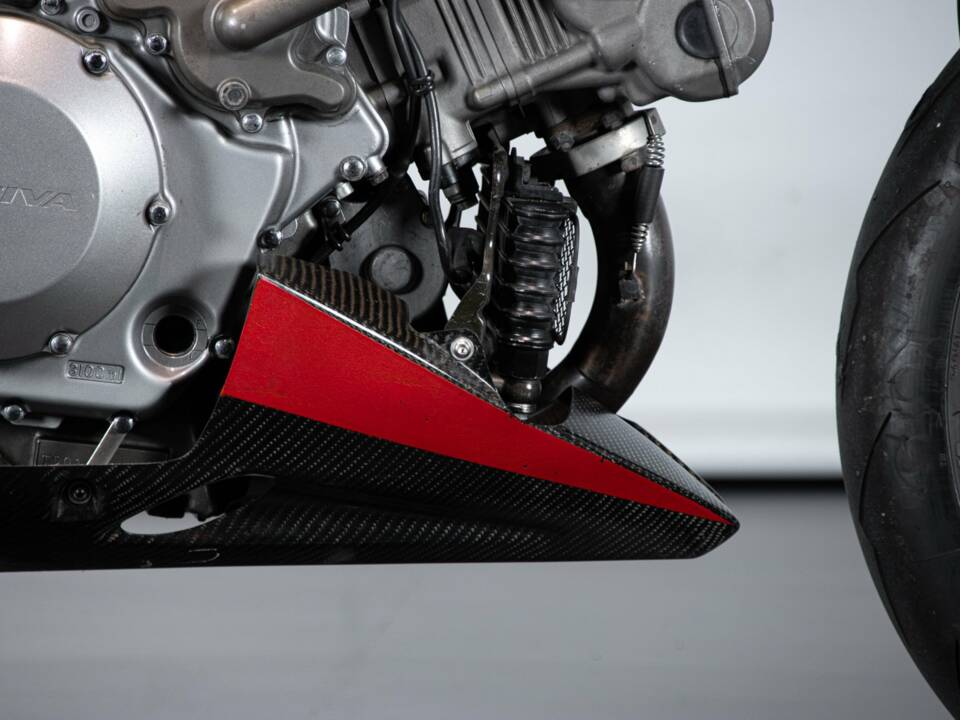 Immagine 37/50 di Cagiva DUMMY (2003)