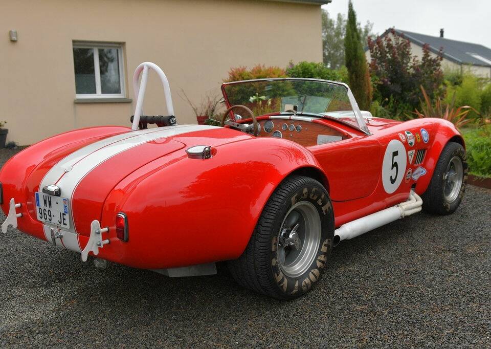 Image 5/8 of Contemporary Classics Cobra 427 S/C CCX (1965)
