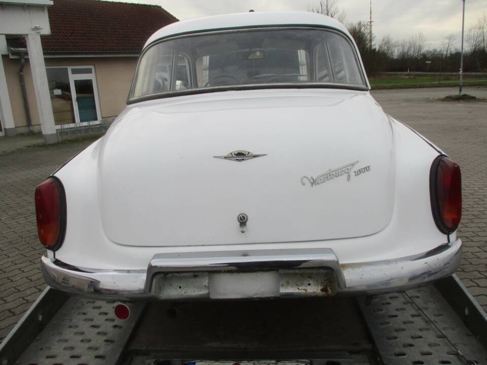 Image 3/26 of Wartburg 1000 (1966)