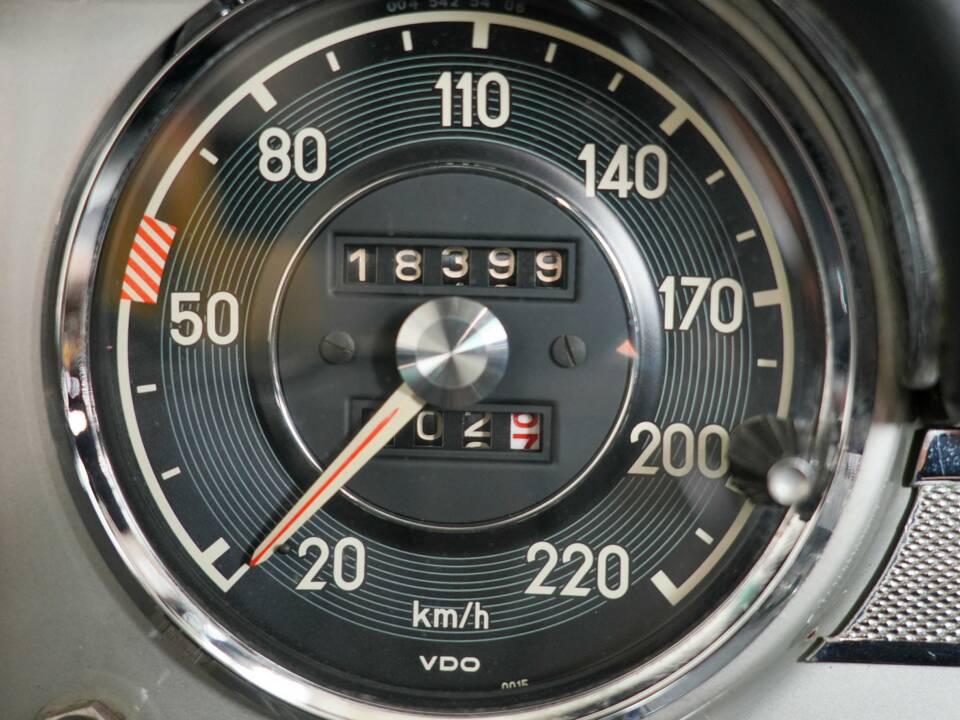 Bild 21/36 von Mercedes-Benz 230 SL (1966)