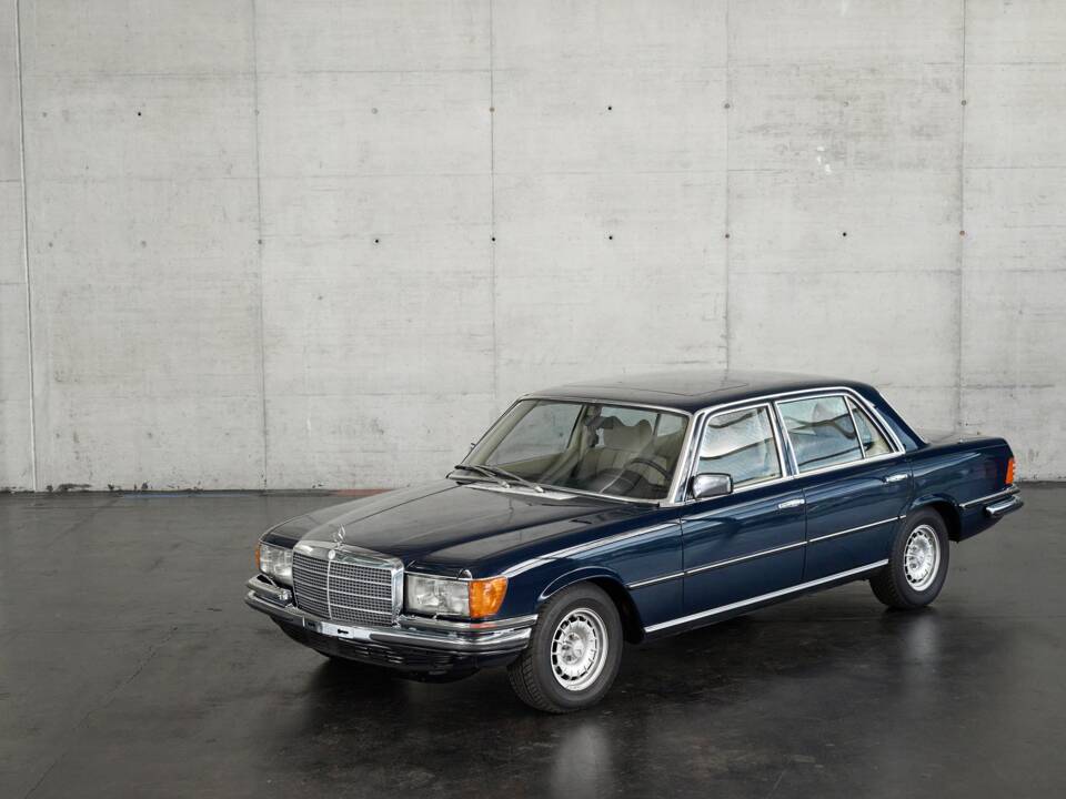 Imagen 2/50 de Mercedes-Benz 450 SEL 6,9 (1979)