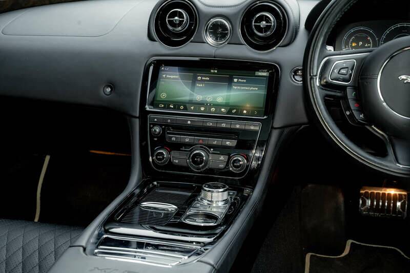Bild 30/50 von Jaguar XJ 3.0 (2019)