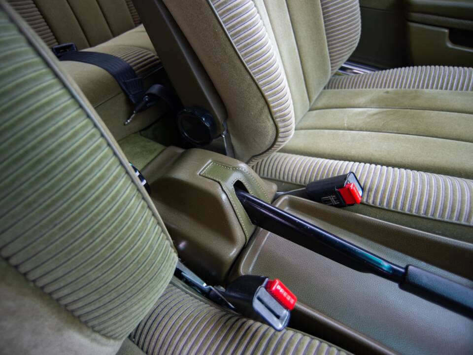 Bild 19/29 von Mercedes-Benz 450 SLC (1978)