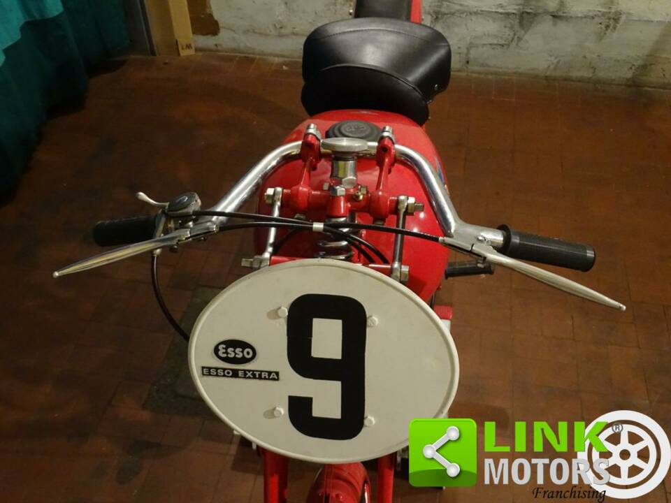 Bild 5/10 von Moto CM DUMMY (1949)