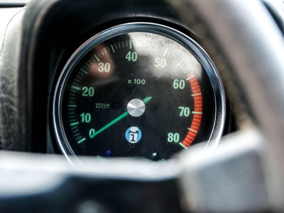 Image 23/26 of De Tomaso Pantera (1972)