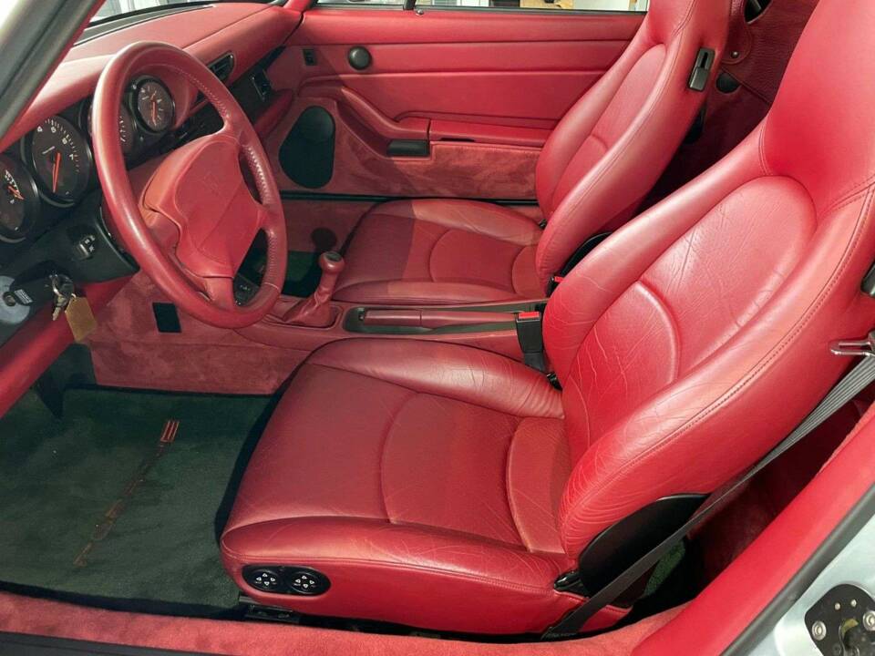 Bild 9/19 von Porsche 911 Carrera (1996)