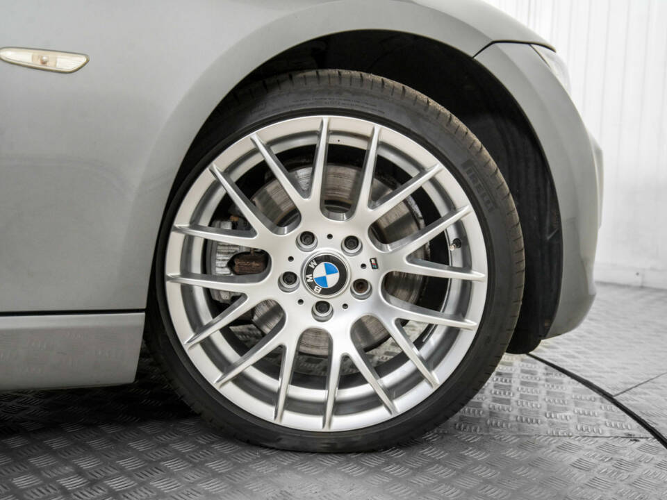 Imagen 45/50 de BMW 325i (2007)