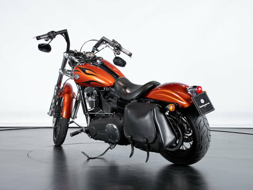 Bild 2/50 von Harley-Davidson DUMMY (2010)