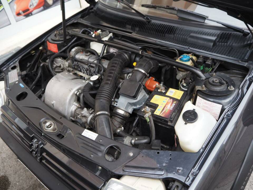 Image 18/50 of Peugeot 205 GTi 1.9 (1988)