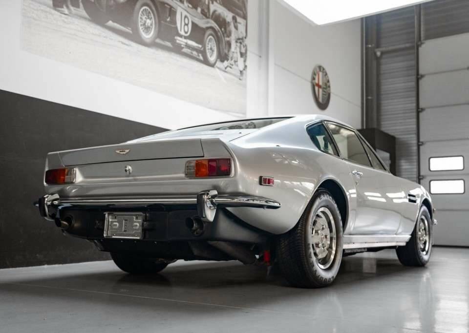 Bild 32/50 von Aston Martin V8 (1978)