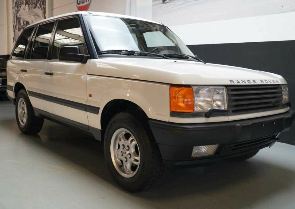 Bild 2/50 von Land Rover Range Rover 4.0 SE (1997)