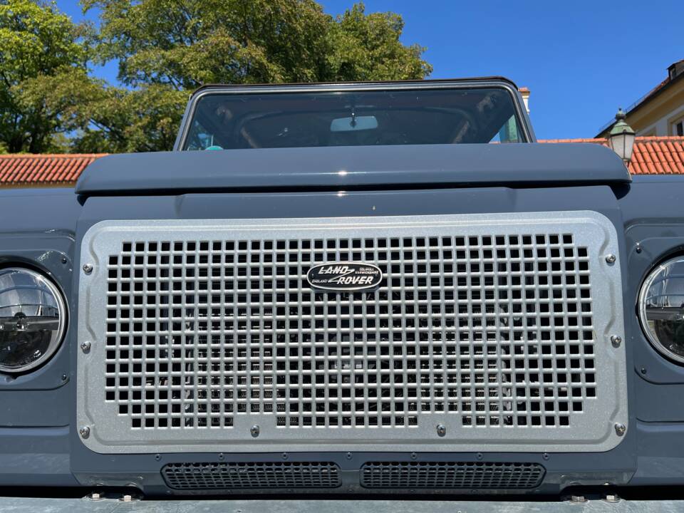 Bild 78/100 von Land Rover Defender 110 (2014)