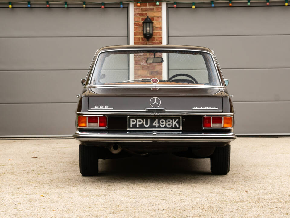 Immagine 15/50 di Mercedes-Benz 220 (1971)