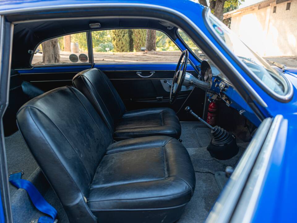 Image 17/24 of Alfa Romeo Giulietta Sprint (1960)