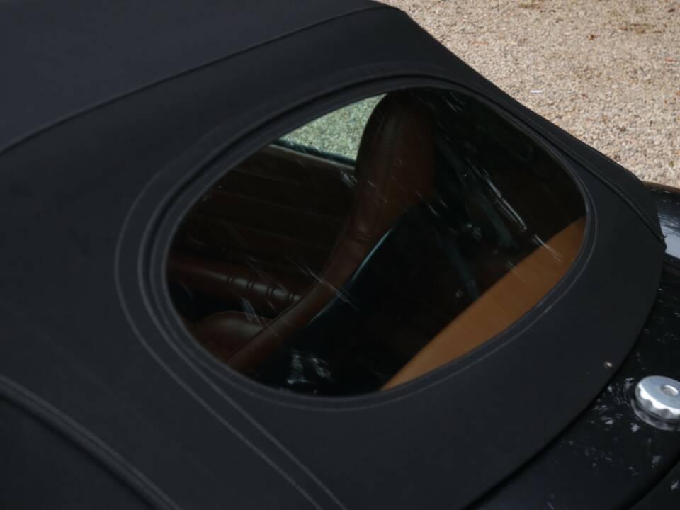 Image 24/50 of Wiesmann Roadster MF28 (1997)