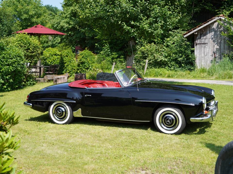 Image 3/16 of Mercedes-Benz 190 SL (1963)